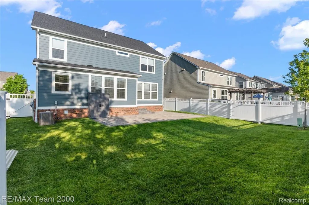 50621 Eisenhower Drive Canton Charter Township MI 48188