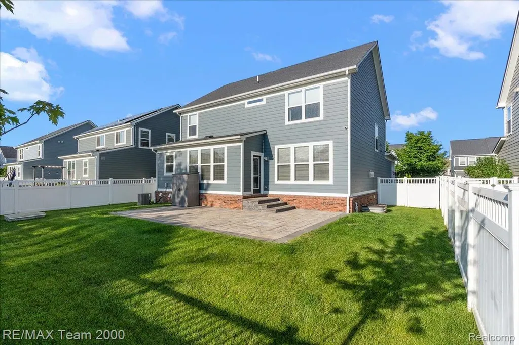 50621 Eisenhower Drive Canton Charter Township MI 48188