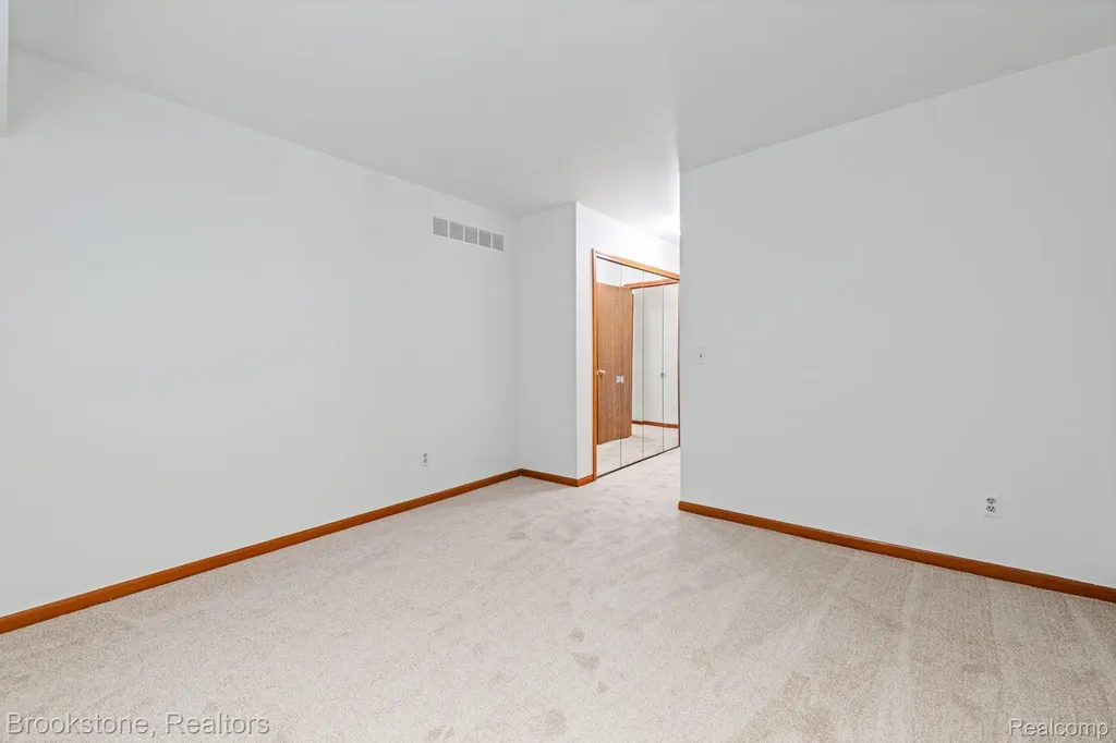 41213 Whispering Oaks Drive Clinton Charter Township MI 48038