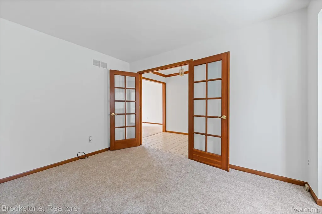 41213 Whispering Oaks Drive Clinton Charter Township MI 48038