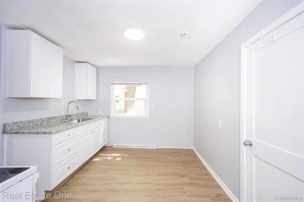 22675 Santa Maria Street Detroit City MI 48219