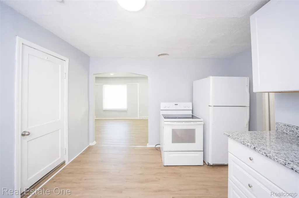 22675 Santa Maria Street Detroit City MI 48219