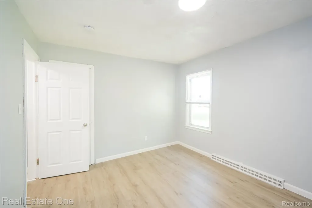 22675 Santa Maria Street Detroit City MI 48219