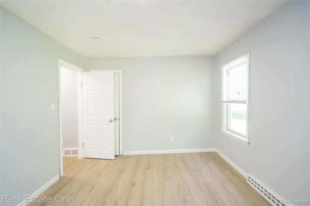 22675 Santa Maria Street Detroit City MI 48219