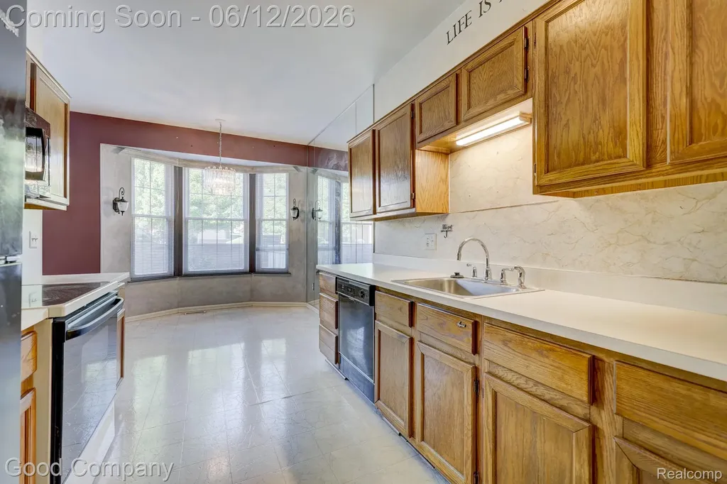 7354 Birkshire West Bloomfield Charter Township MI 48322