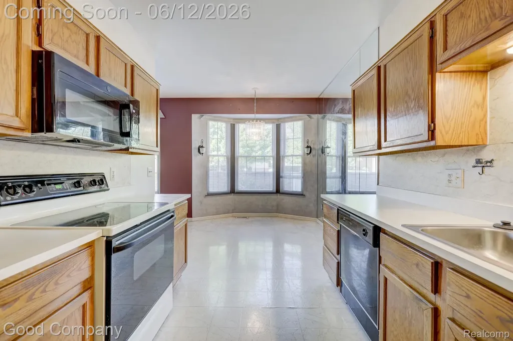 7354 Birkshire West Bloomfield Charter Township MI 48322