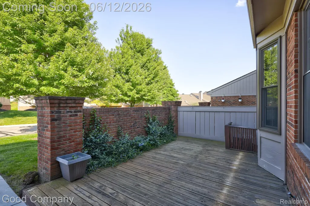 7354 Birkshire West Bloomfield Charter Township MI 48322