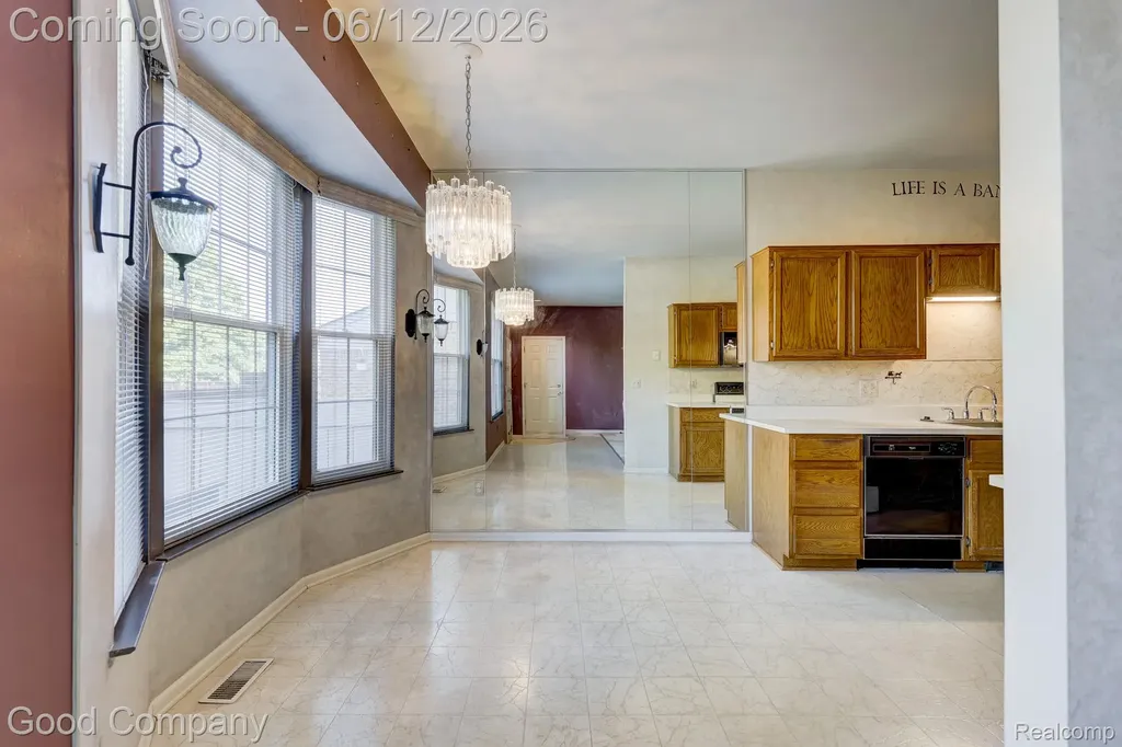 7354 Birkshire West Bloomfield Charter Township MI 48322