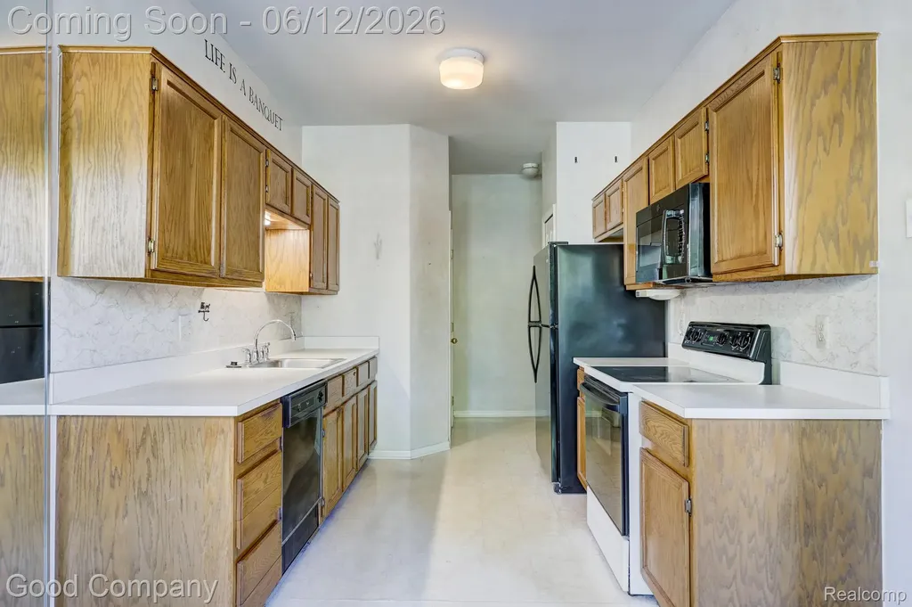 7354 Birkshire West Bloomfield Charter Township MI 48322
