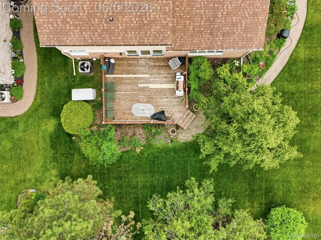 42447 Sheridan Drive Clinton Charter Township MI 48038