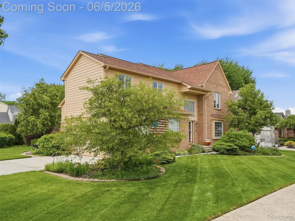 42447 Sheridan Drive Clinton Charter Township MI 48038