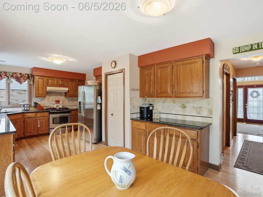 42447 Sheridan Drive Clinton Charter Township MI 48038