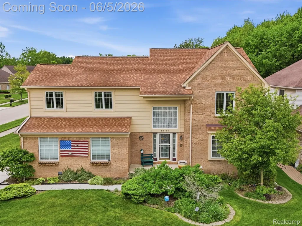 42447 Sheridan Drive Clinton Charter Township MI 48038