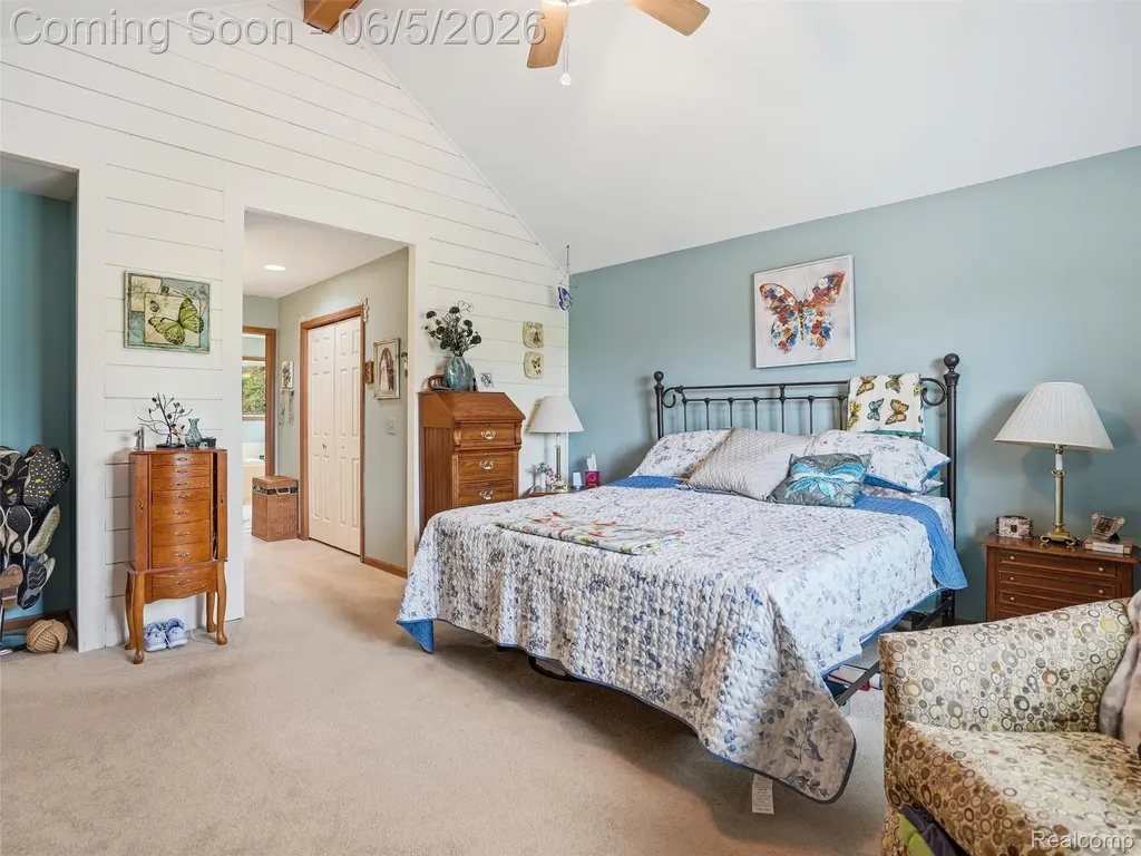 42447 Sheridan Drive Clinton Charter Township MI 48038