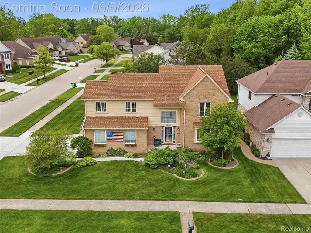 42447 Sheridan Drive Clinton Charter Township MI 48038