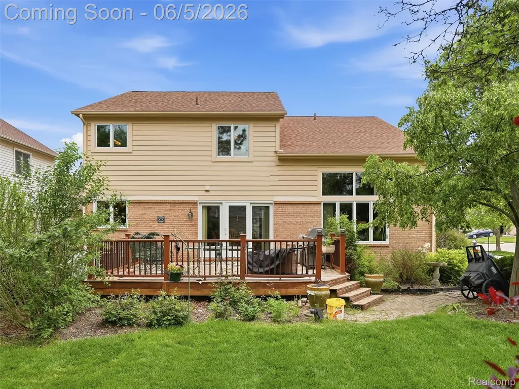 42447 Sheridan Drive Clinton Charter Township MI 48038
