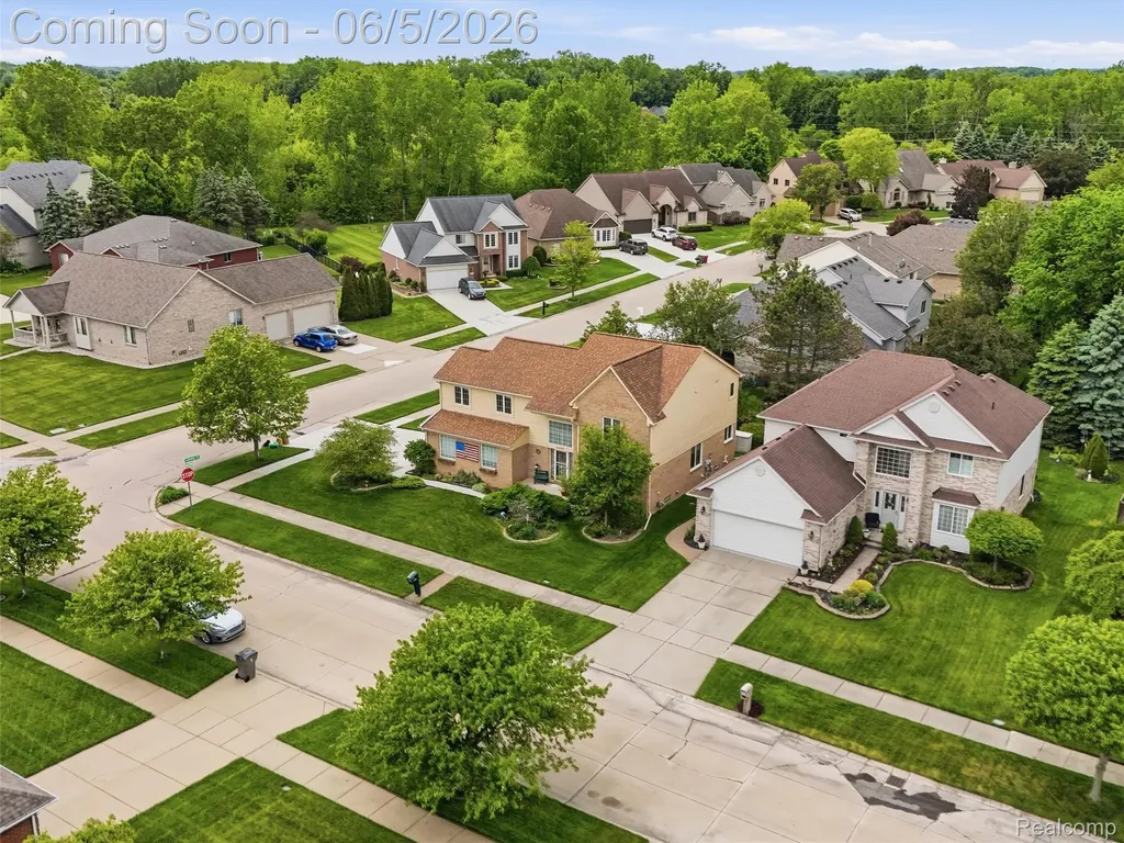 42447 Sheridan Drive Clinton Charter Township MI 48038