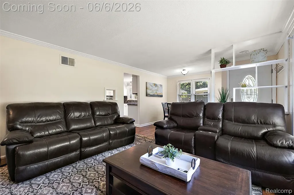 5360 Frankwill Avenue Independence Charter Township MI 48346