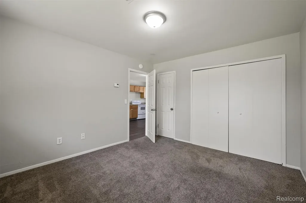 4144 Airport Road Waterford Charter Township MI 48329