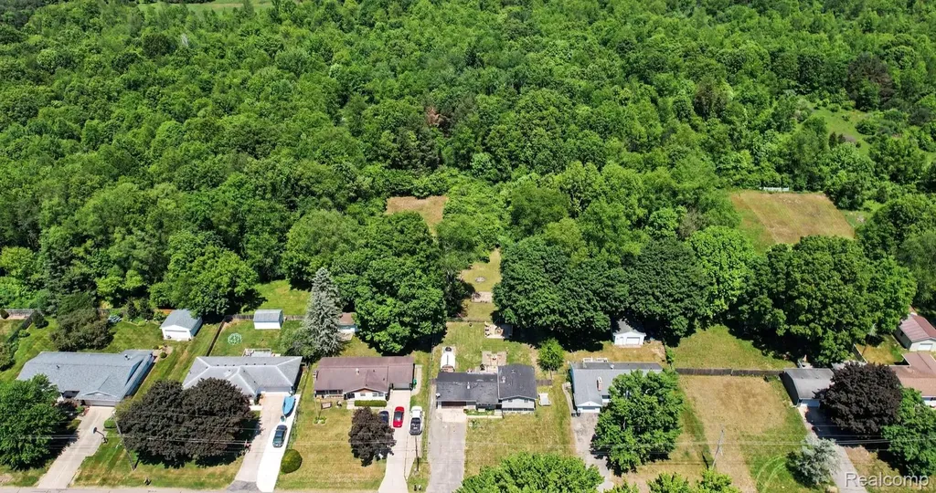 413 Alvena Avenue Pennfield Charter Township MI 49017