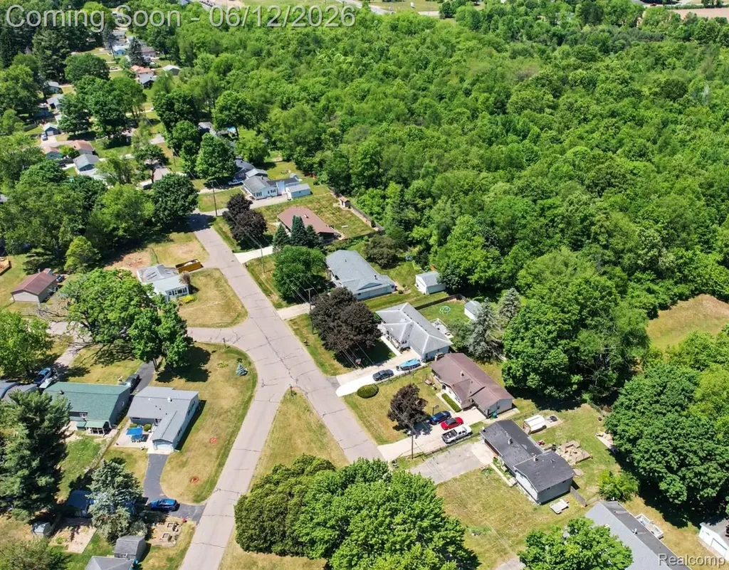 413 Alvena Avenue Pennfield Charter Township MI 49017