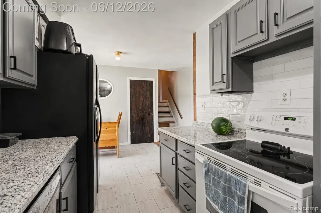 413 Alvena Avenue Pennfield Charter Township MI 49017