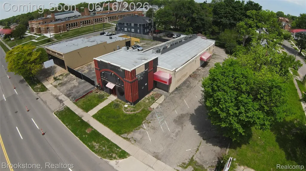 600 W Huron Street Pontiac City MI 48341