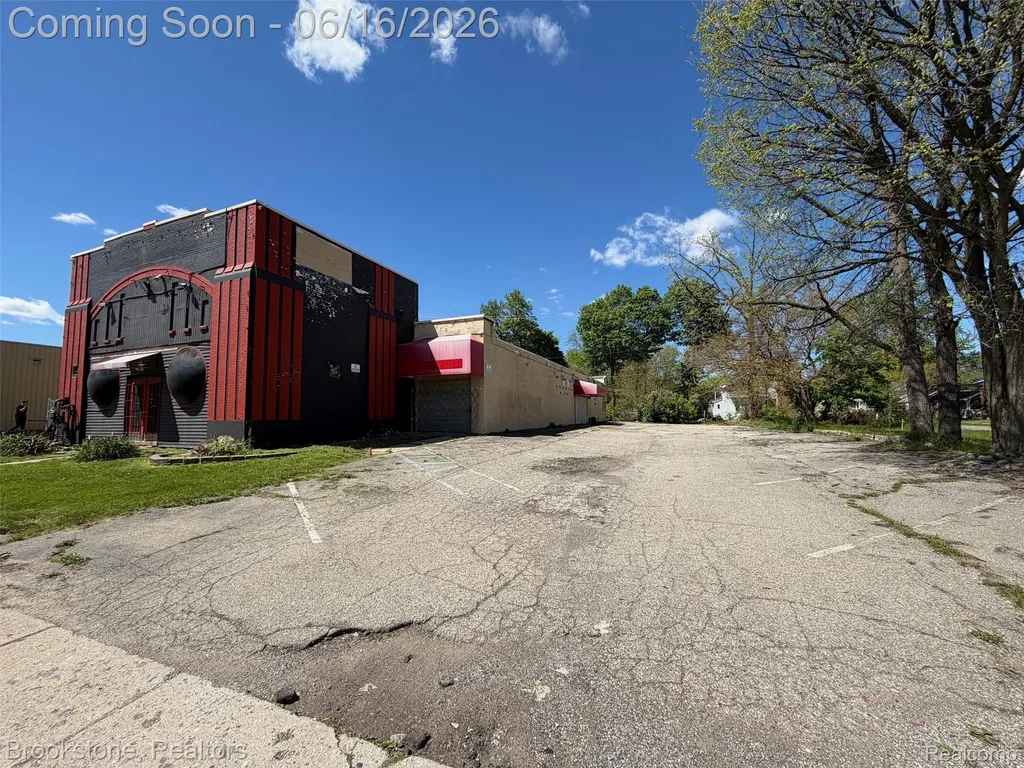 600 W Huron Street Pontiac City MI 48341