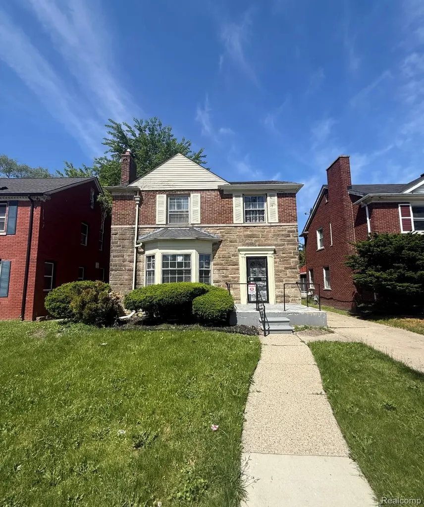 18213 Sorrento Street Detroit City MI 48235