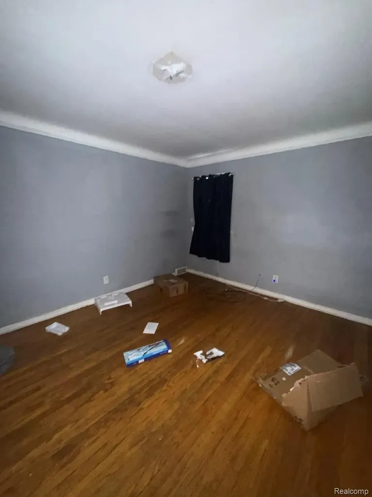 18213 Sorrento Street Detroit City MI 48235