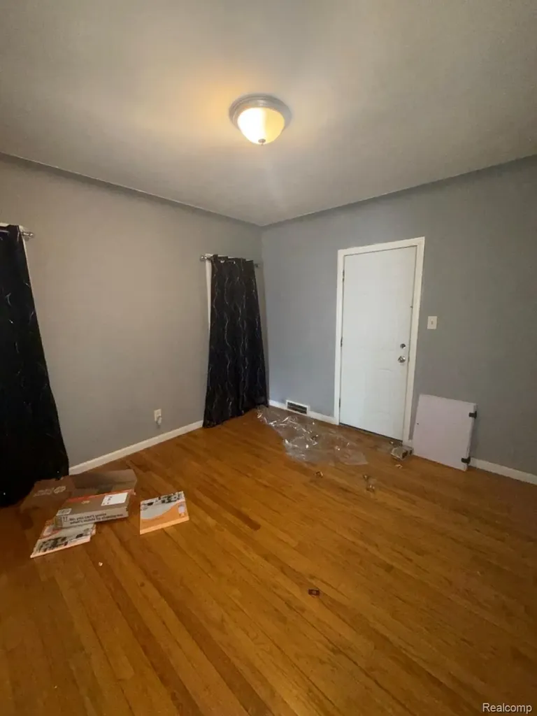 18213 Sorrento Street Detroit City MI 48235