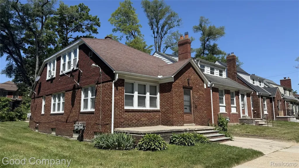 17403 Quincy Street Detroit City MI 48221