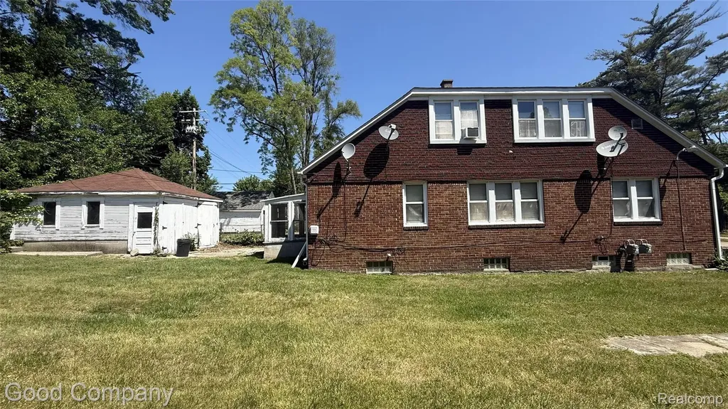 17403 Quincy Street Detroit City MI 48221
