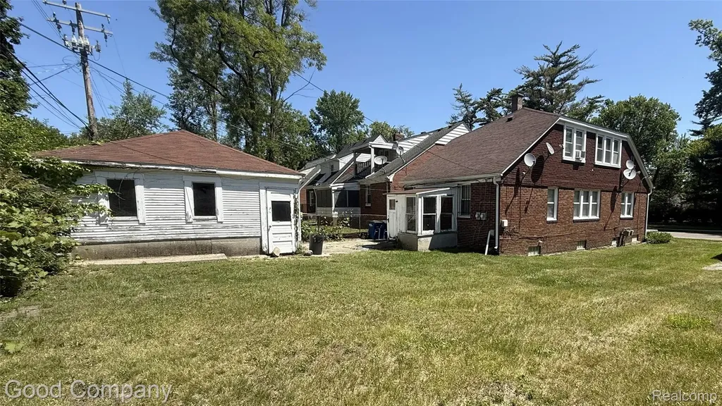 17403 Quincy Street Detroit City MI 48221