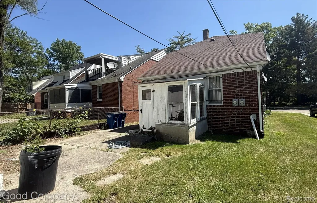 17403 Quincy Street Detroit City MI 48221