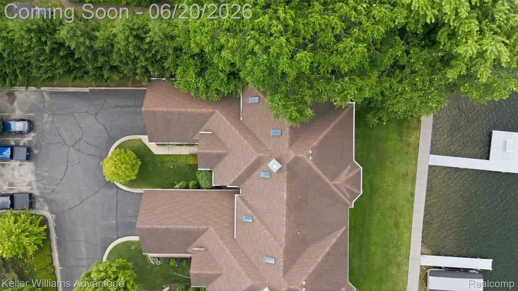 9548 Elizabeth Lake Road White Lake Charter Township MI 48386