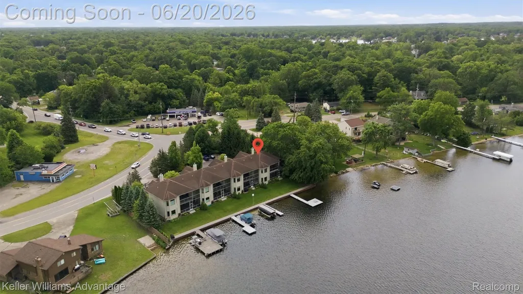 9548 Elizabeth Lake Road White Lake Charter Township MI 48386