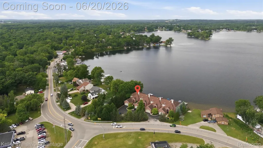 9548 Elizabeth Lake Road White Lake Charter Township MI 48386