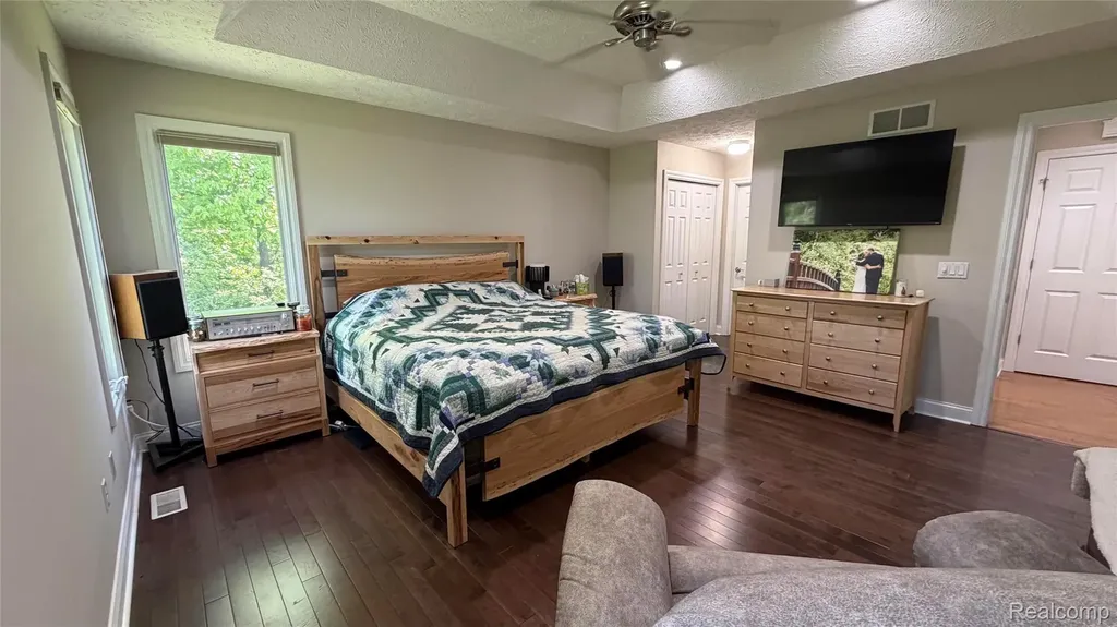 2380 Houghton Hollow Drive Delhi Charter Township MI 48911