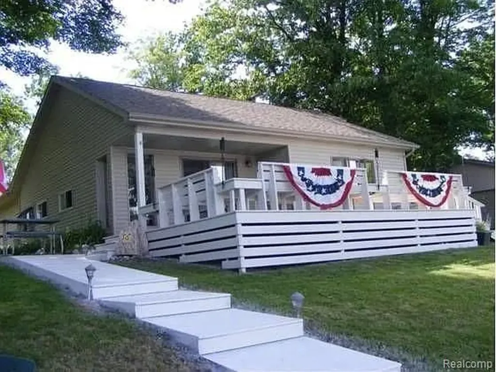 4181 S Oak Drive Billings Township MI 48612