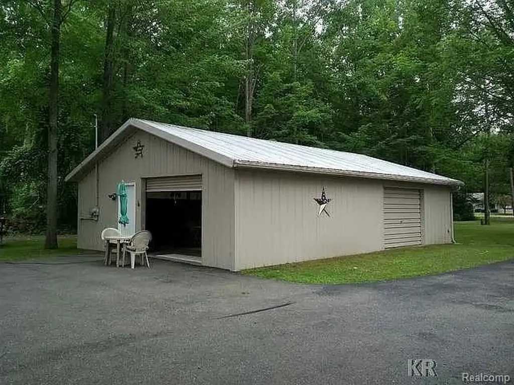 4181 S Oak Drive Billings Township MI 48612