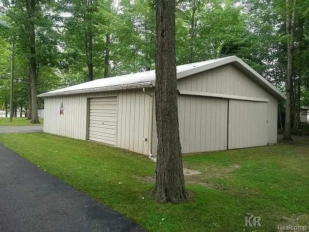 4181 S Oak Drive Billings Township MI 48612