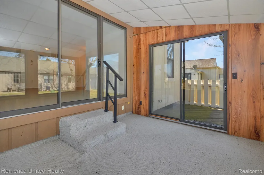 12113 Lexington Drive Green Oak Township MI 48178