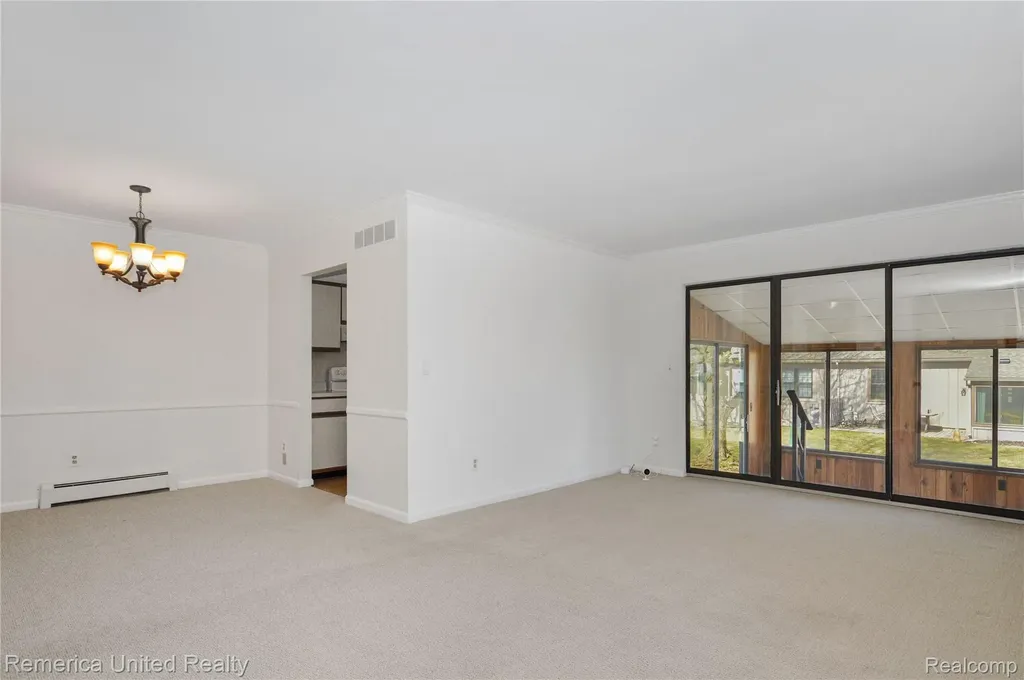 12113 Lexington Drive Green Oak Township MI 48178
