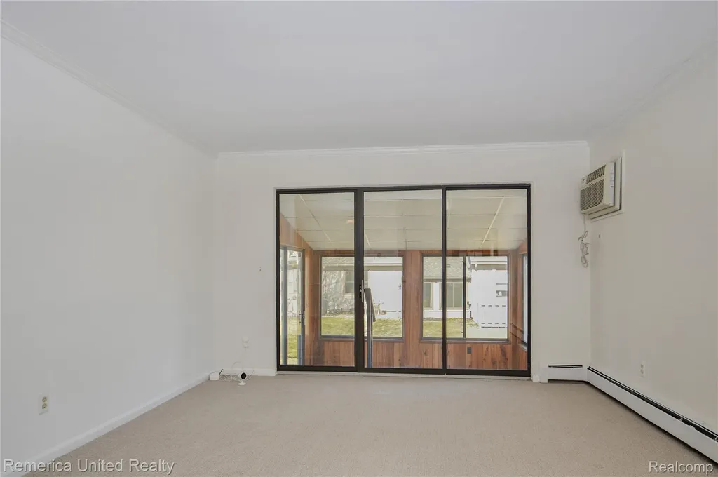 12113 Lexington Drive Green Oak Township MI 48178