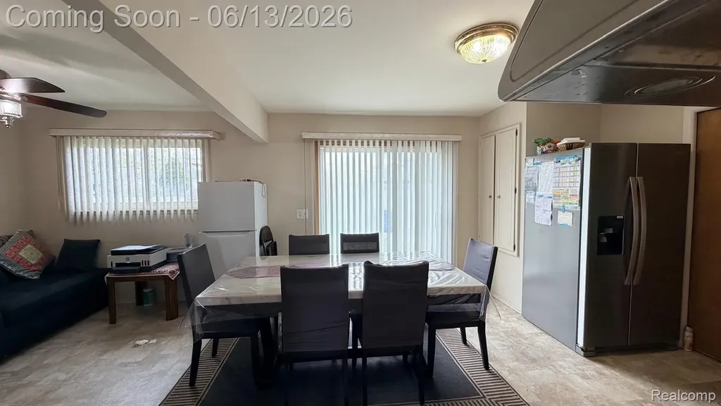 3254 Potomac Avenue Warren City MI 48091