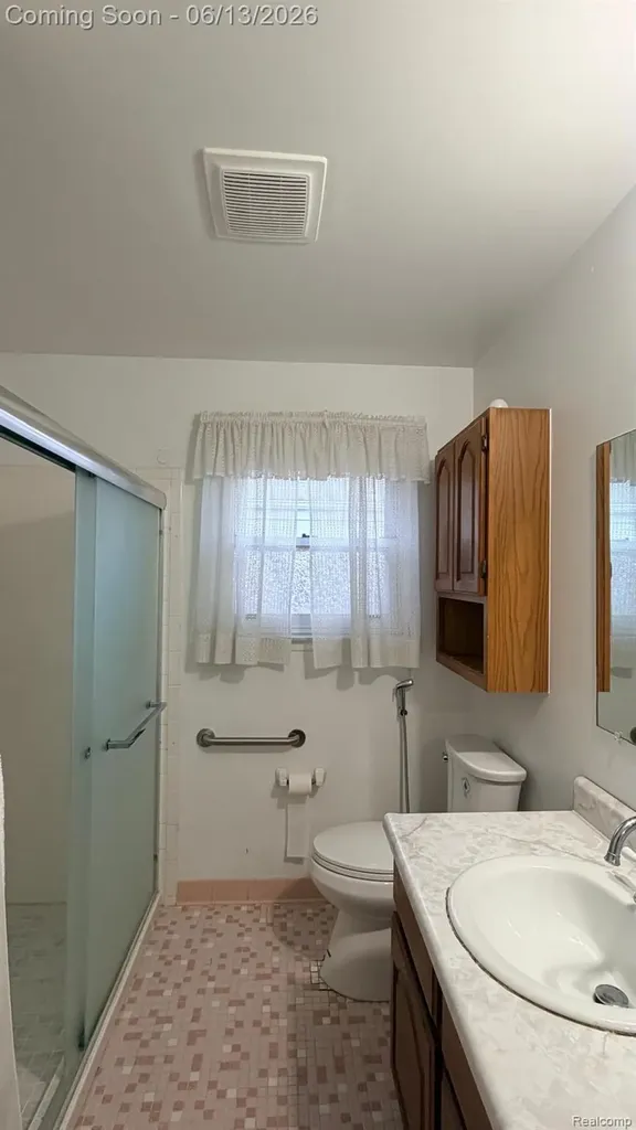 3254 Potomac Avenue Warren City MI 48091