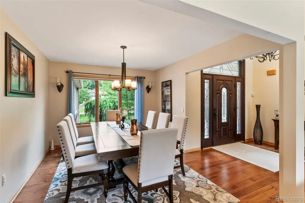 6541 E Ridge Court Green Oak Township MI 48116