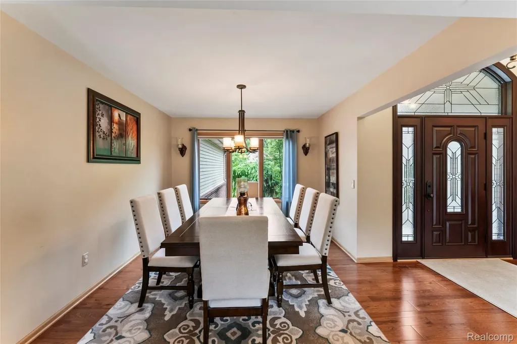 6541 E Ridge Court Green Oak Township MI 48116