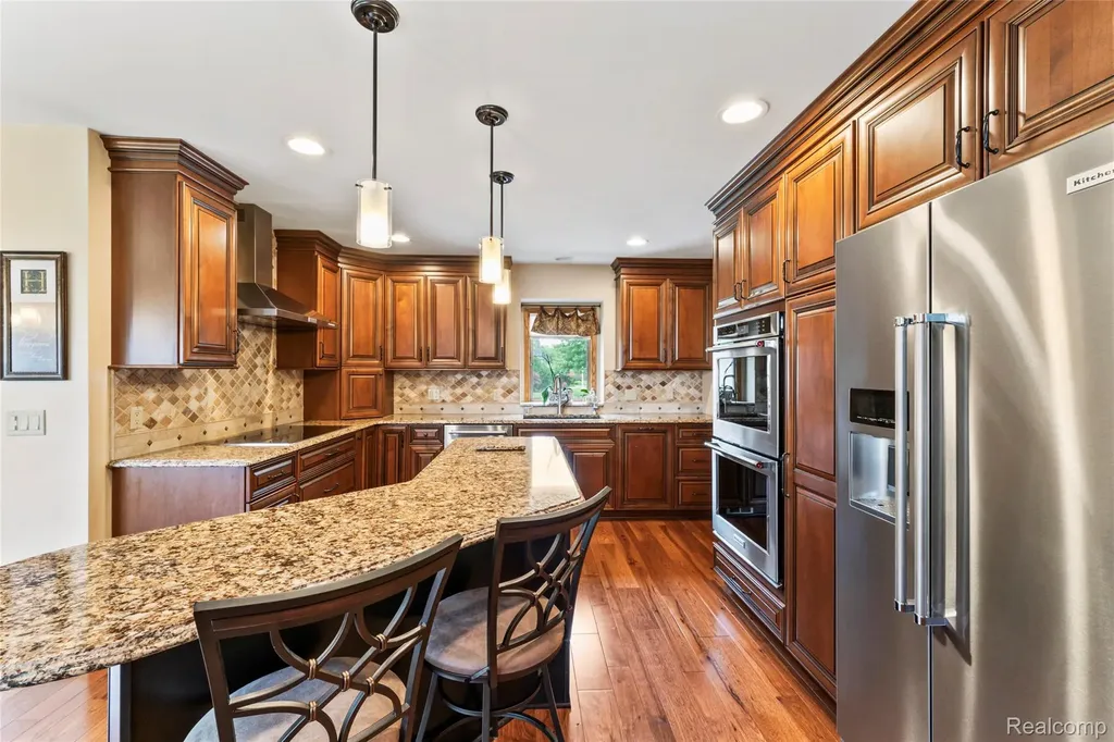 6541 E Ridge Court Green Oak Township MI 48116